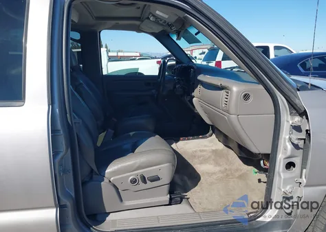 2006 Chevrolet Suburban 1500 Ltz z USA, uszkodzony, nr VIN 1GNFK16U26J165336
